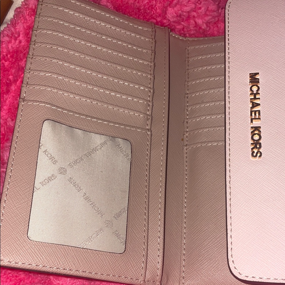 Michael Kors Blush Pink Wallet multi pockets - Picture 6 of 12